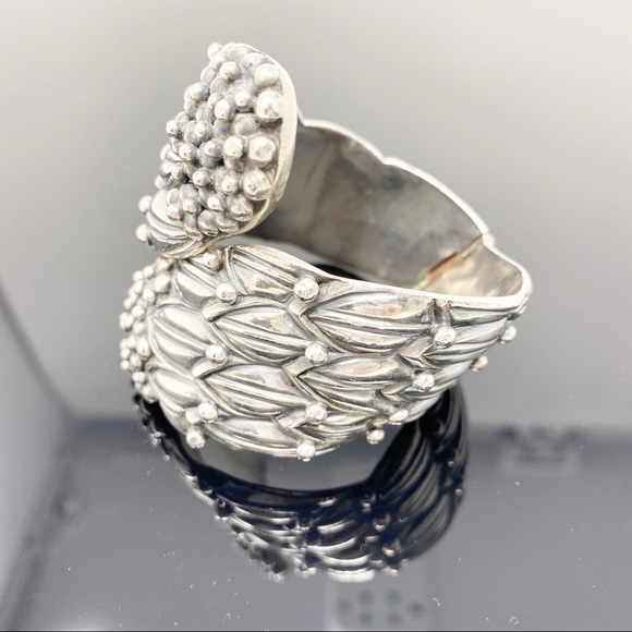 Margot de Taxco cornflower clamper Bracelet 5316 - Picture 3 of 13